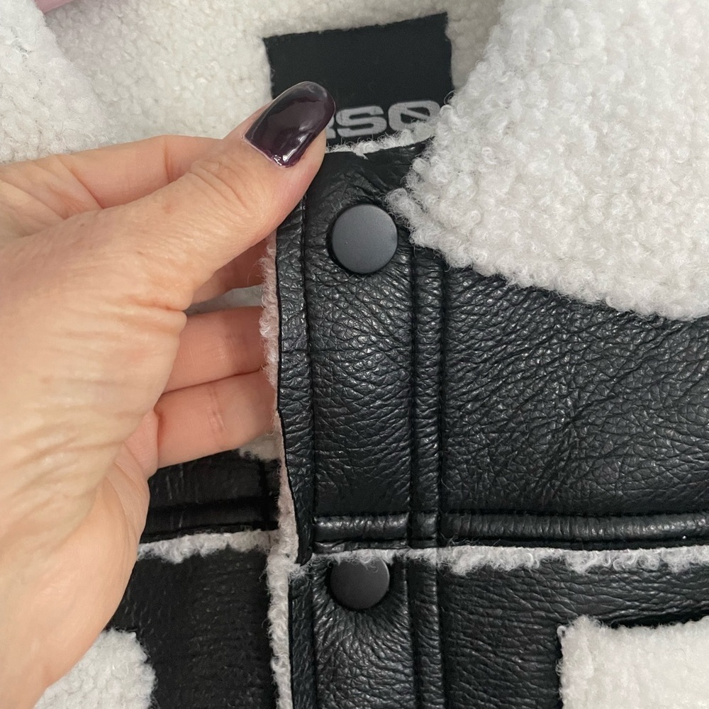 Closet Clear Out Sale! RSQ Girls Medium Sherpa Lined Faux Leather Jacket - BNWT - Picture 4 of 8